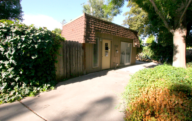 Cascade exterior apartment area